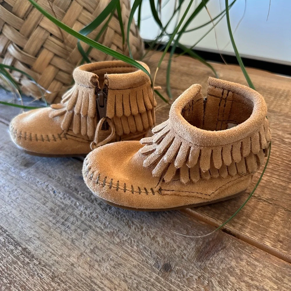 Minnetonka Fringed Tan Kids Moccasins